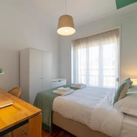 Desterro 2 - Historical Four-bedroom Apartment *