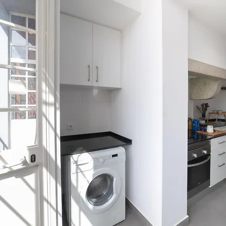 Apartment Desterro 2 - Historical Four-bedroom *