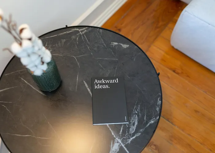 شقة Desterro 2 - Historical Four-bedroom Lisboa