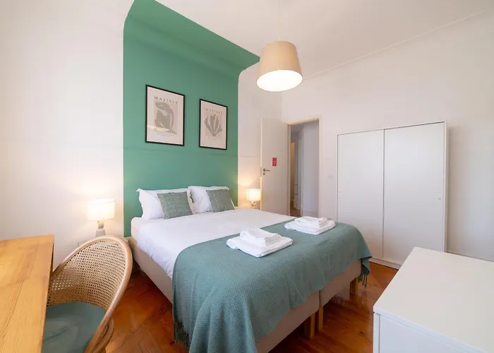 Desterro 2 - Historical Four-bedroom شقة Lisboa