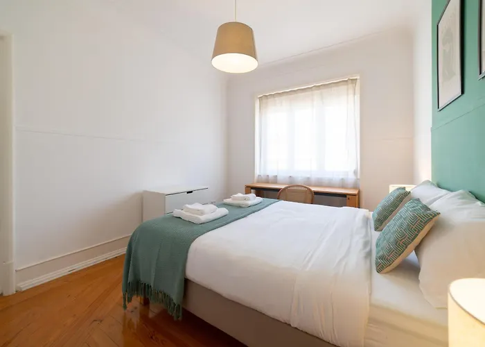 شقة Desterro 2 - Historical Four-bedroom Lisboa