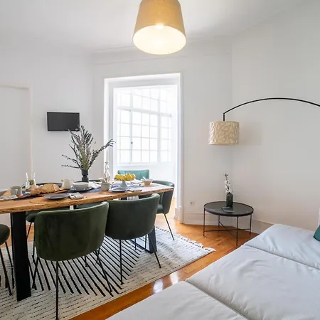 Desterro 2 - Historical Four-bedroom Διαμέρισμα *